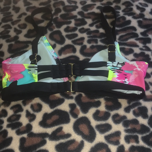 Bathing suit top - Picture 2 of 3